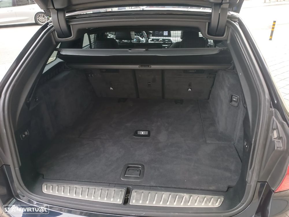BMW 520 d Pack M Auto - 27