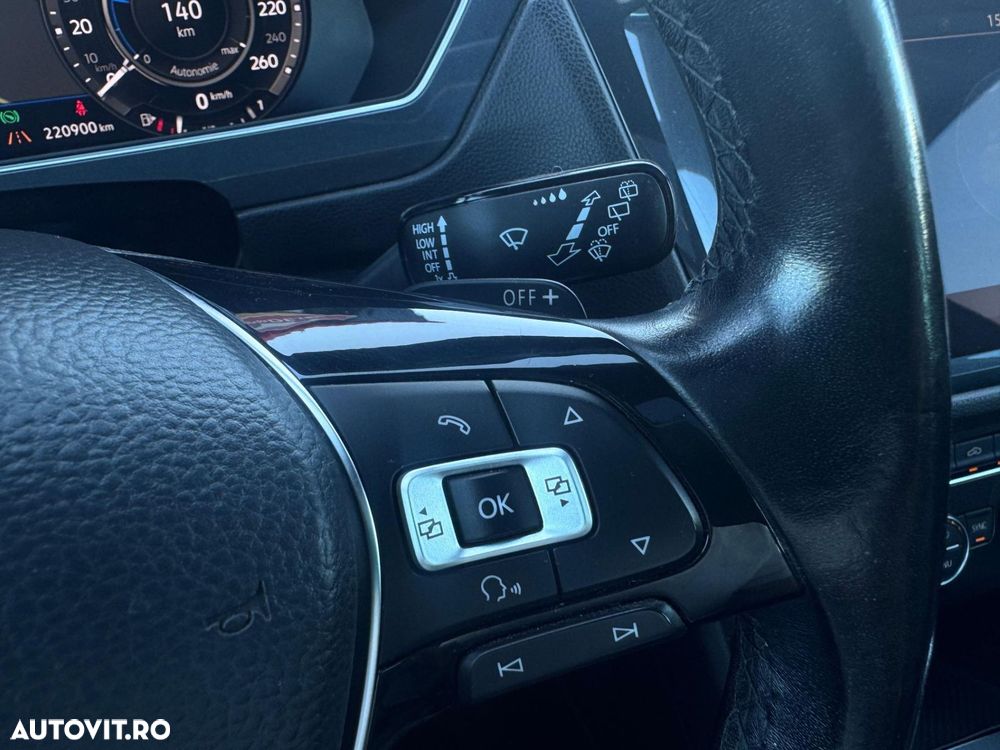Volkswagen Tiguan - 18
