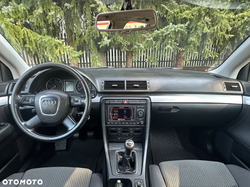 Audi A4 Avant 2.0 TDI DPF - 9