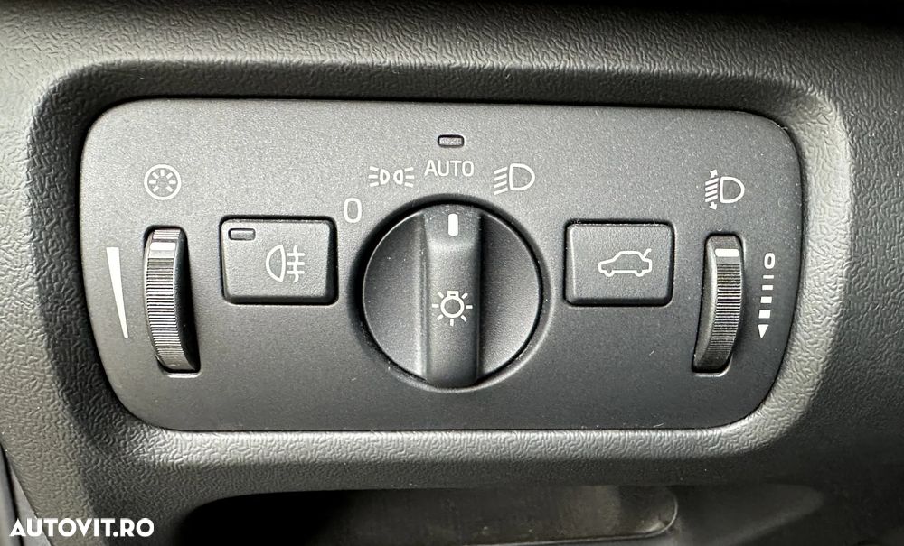 Volvo V40 - 27