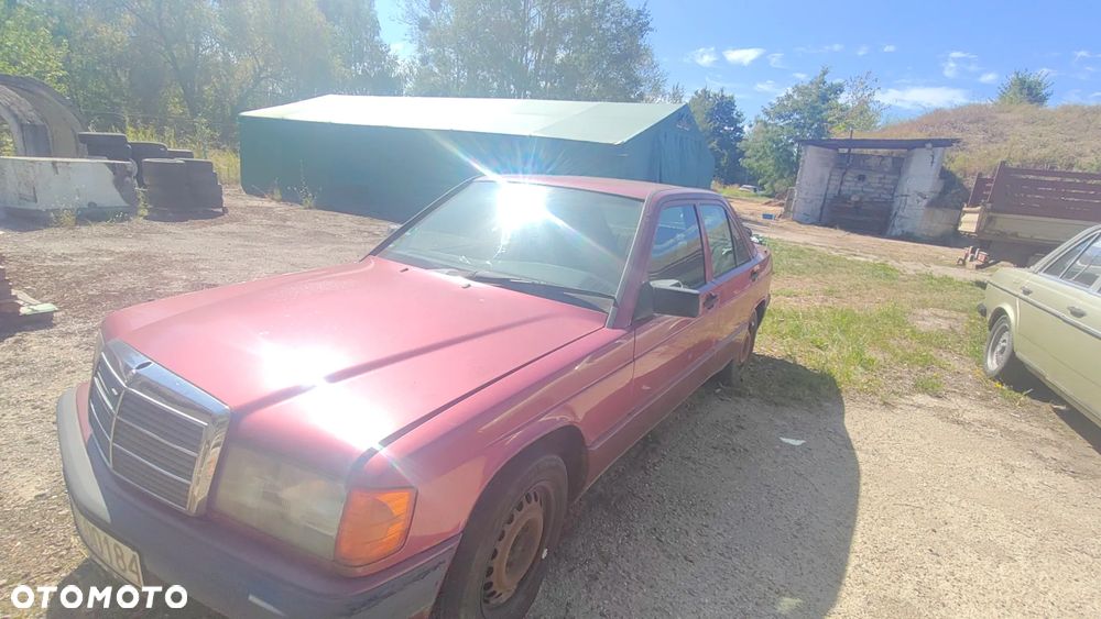 Mercedes-Benz W201 (190) - 10