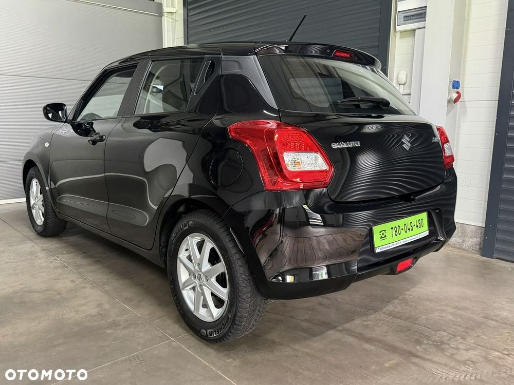 Suzuki Swift - 4