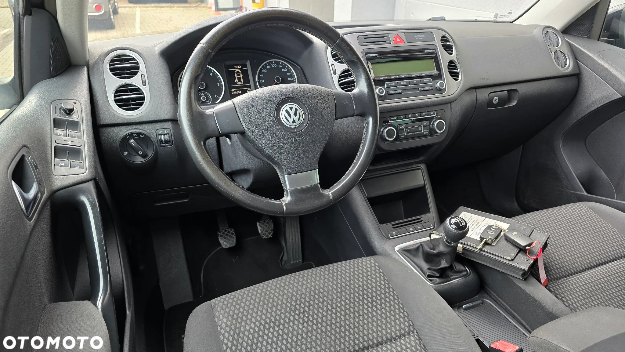 Volkswagen Tiguan 2.0 TDI 4Mot Sport&Style - 6