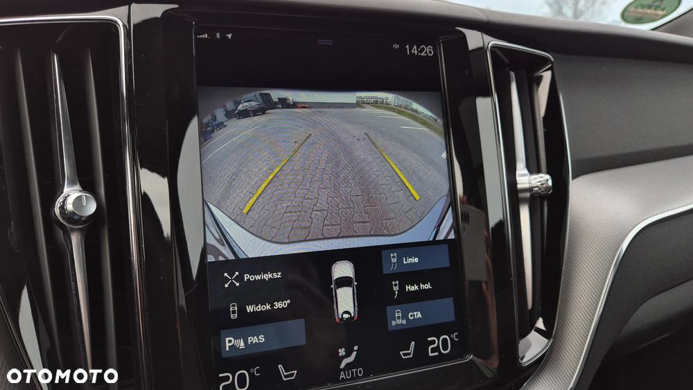 Volvo XC 60 T8 AWD Plug-In Hybrid R-Design - 13