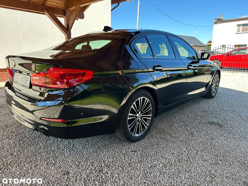 BMW Seria 5 520d Sport Line - 11