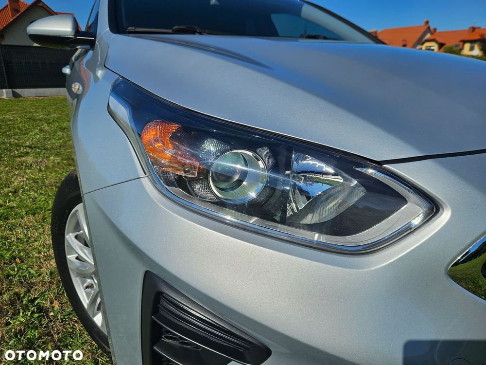 Kia Ceed - 9