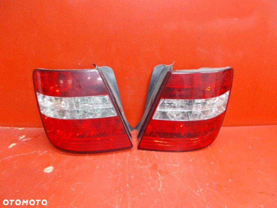 FIAT STILO 5D LAMPA PRAWA TYŁ TYLNA - 1