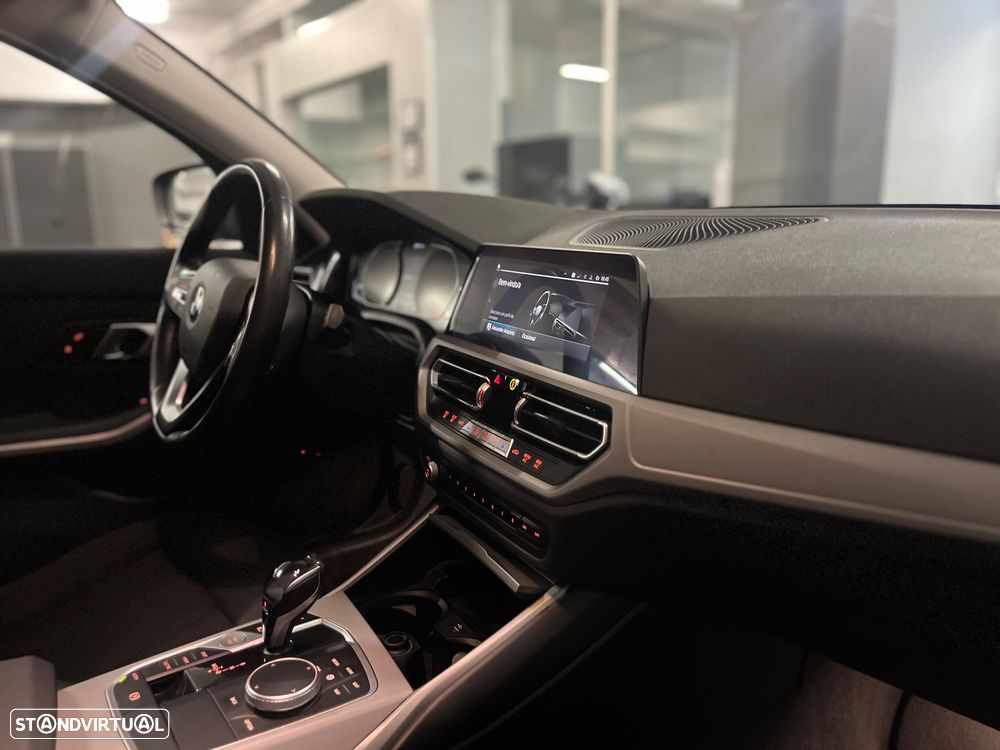 BMW 330 e Corporate Edition Auto - 26