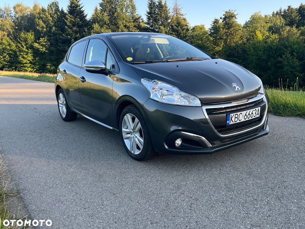 Peugeot 208 - 9