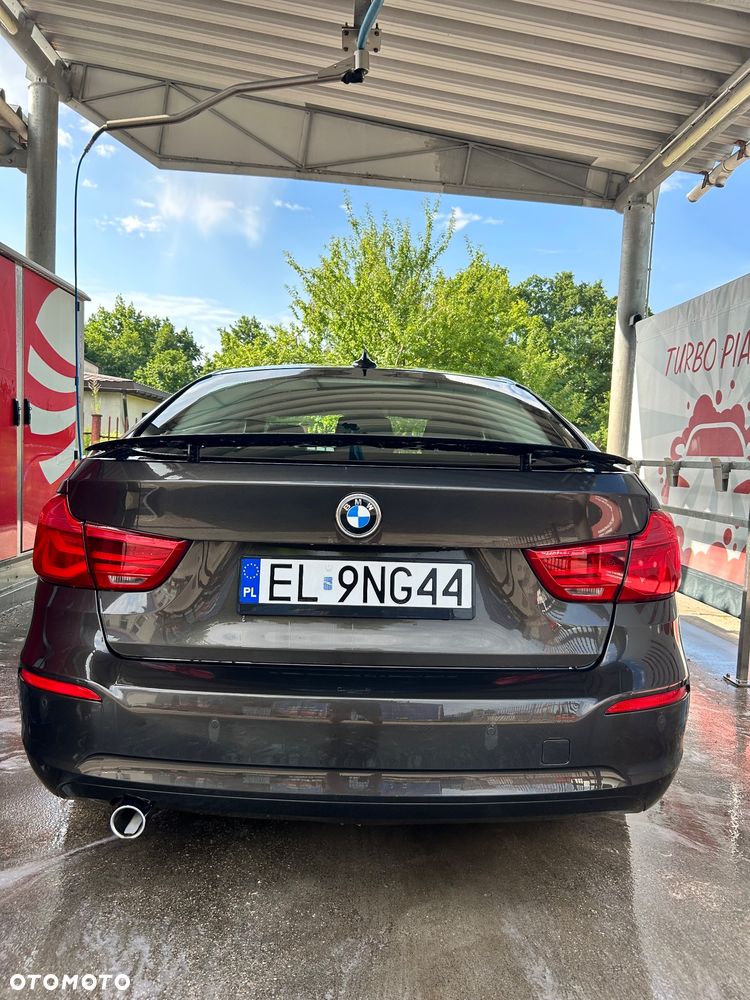 BMW 3GT 318d Sport Line - 17
