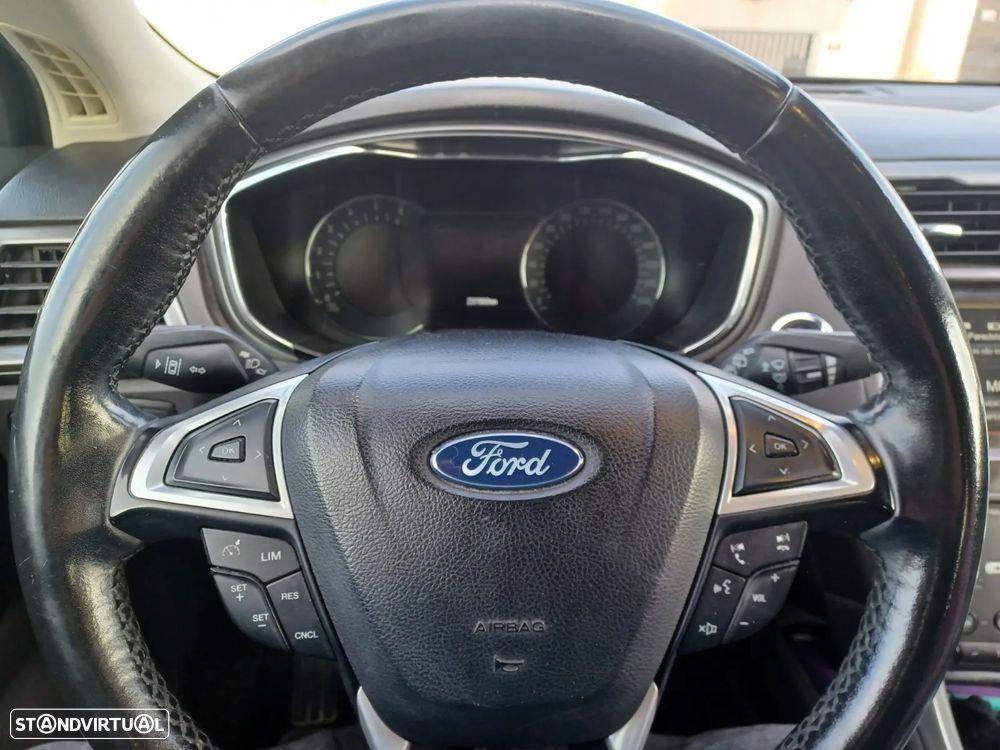 Ford Mondeo SW 1.6 TDCi Titanium - 4