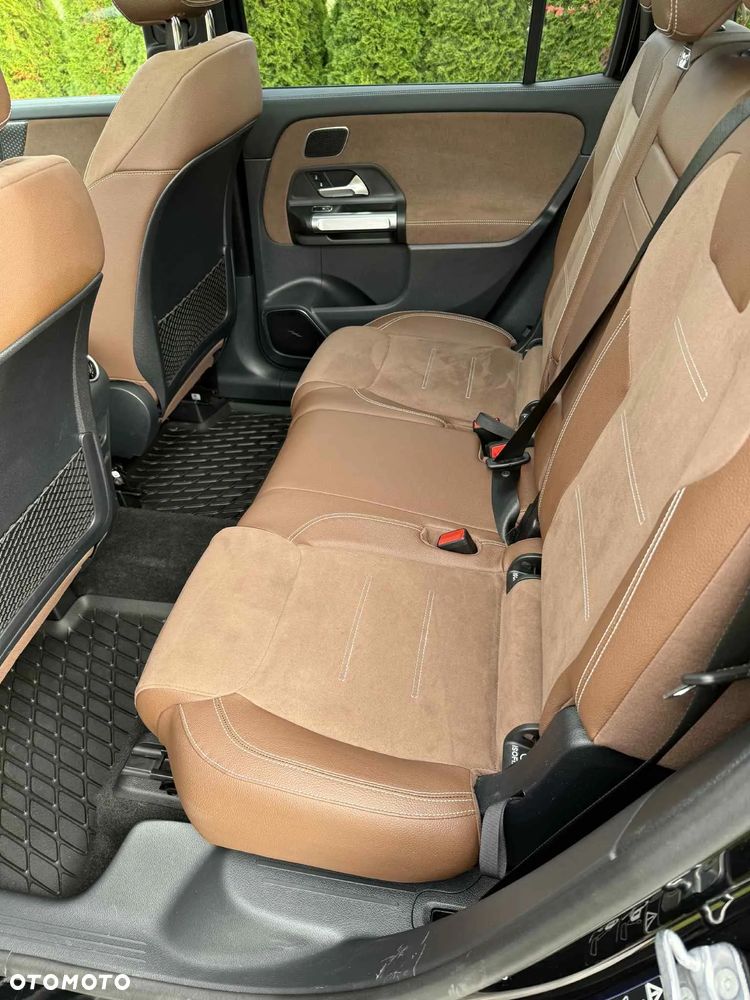 Mercedes-Benz GLB 250 4-Matic AMG Line 8G-DCT - 11