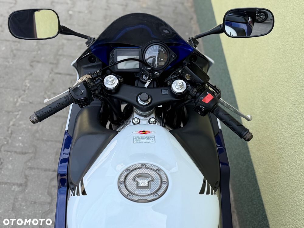 Honda CBR - 36