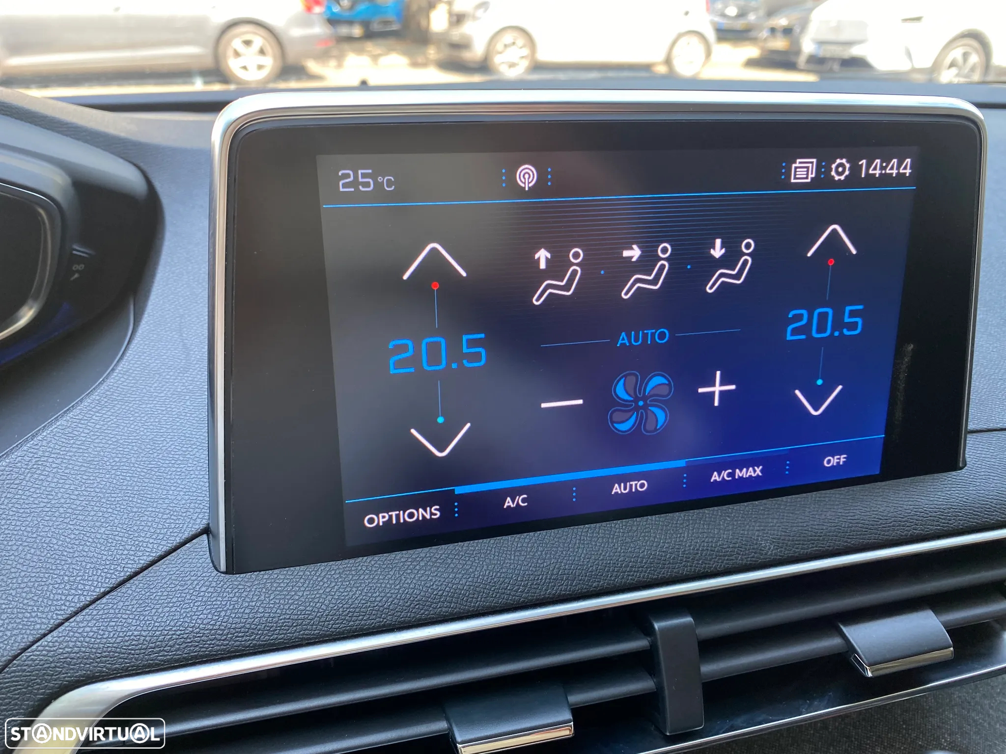 Peugeot 3008 1.5 BlueHDi Allure EAT8 - 33