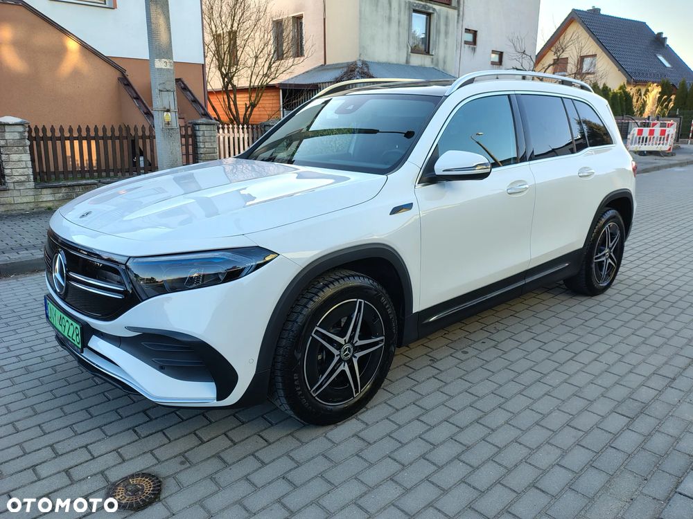 Mercedes-Benz EQB 300 4Matic AMG Line - 3