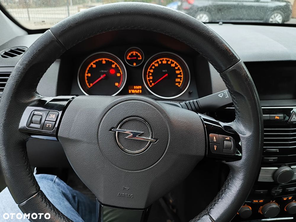 Opel Astra - 17