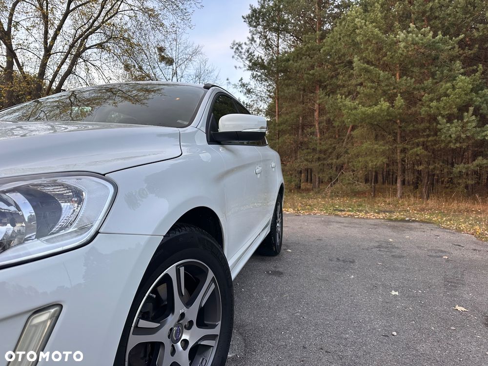 Volvo XC 60 D4 Momentum - 4