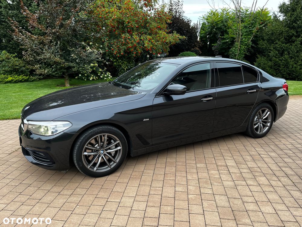 BMW Seria 5 530d xDrive Sport Line sport - 13