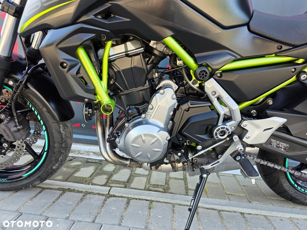 Kawasaki Z 650 - 12