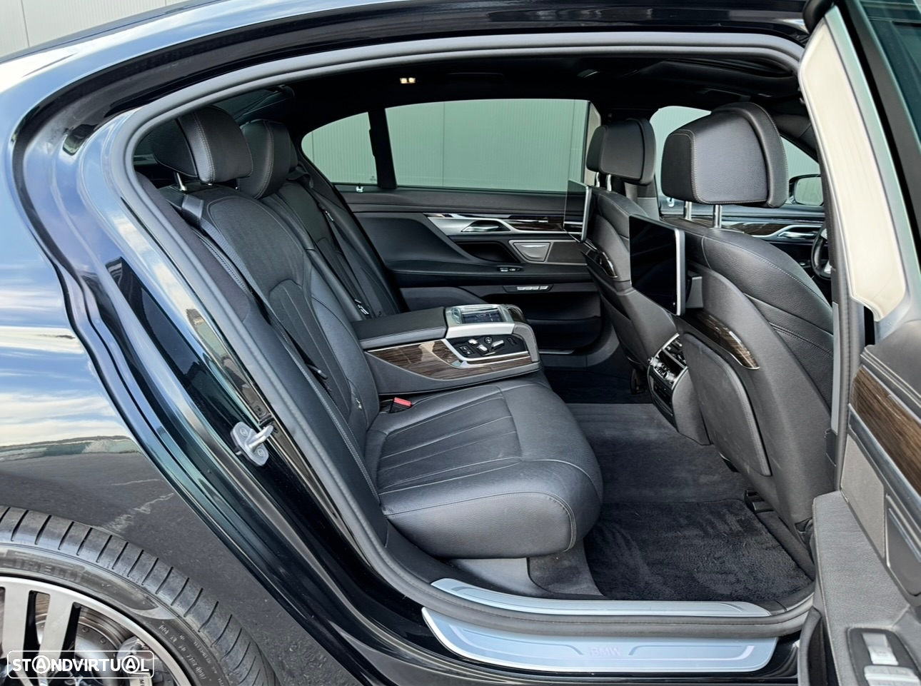 BMW 730 d Pack M - 15