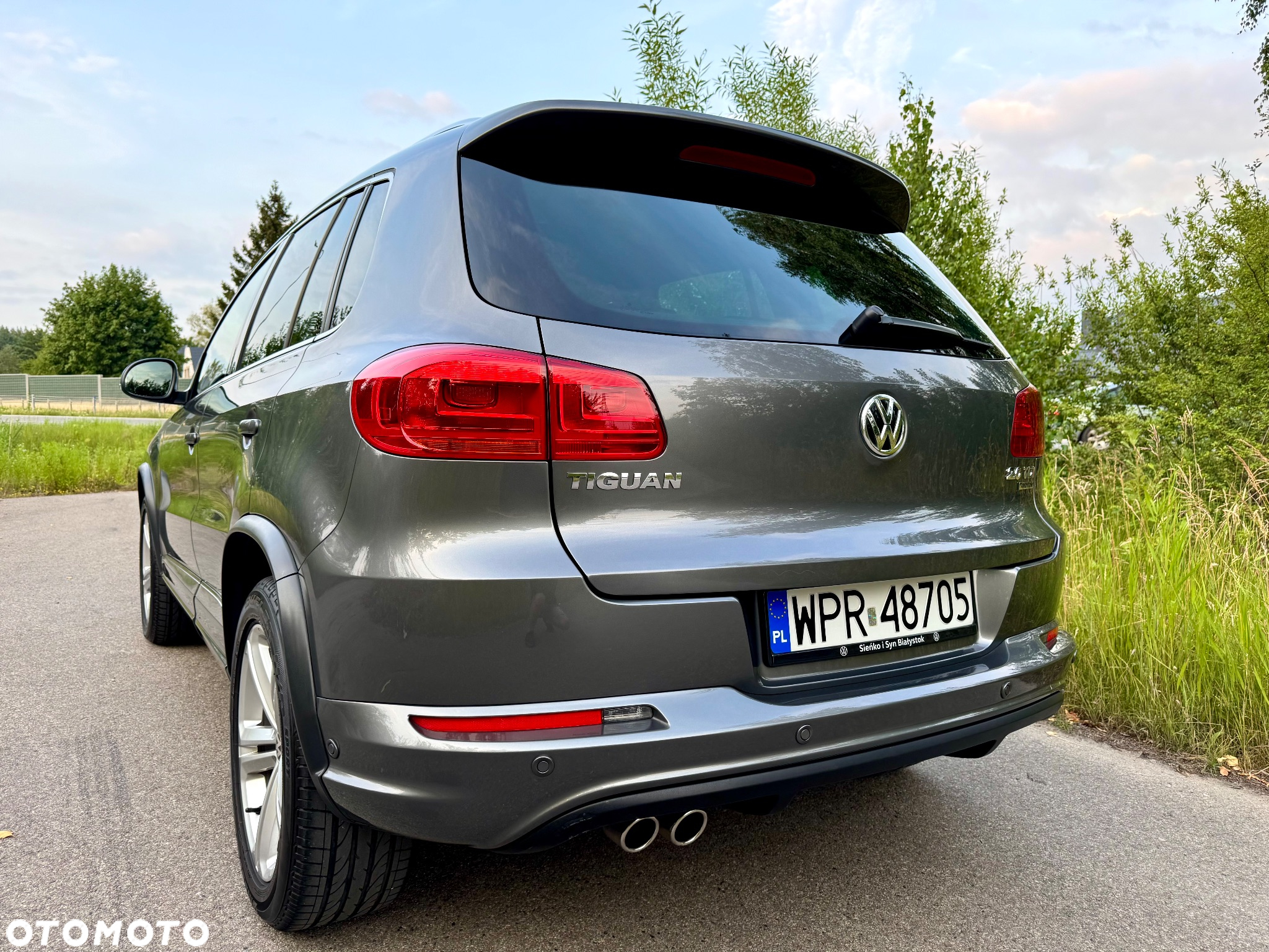 Volkswagen Tiguan 2.0 TDI 4Mot R-Style DSG - 9