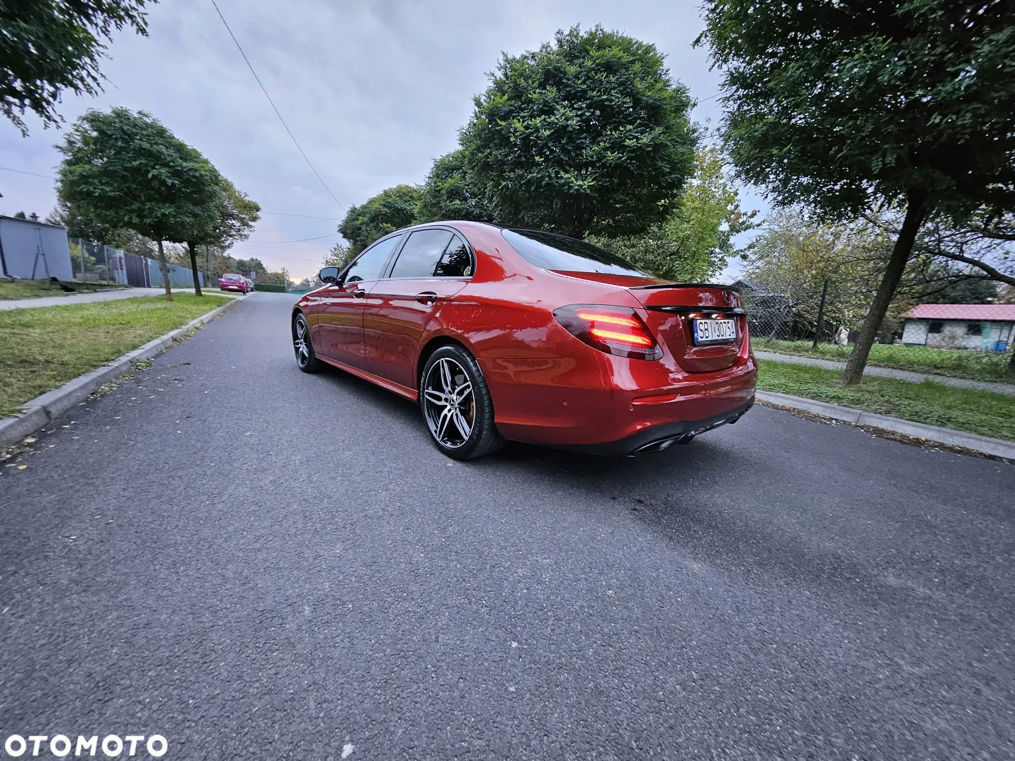 Mercedes-Benz Klasa E 400 d 4-Matic 9G-TRONIC - 13