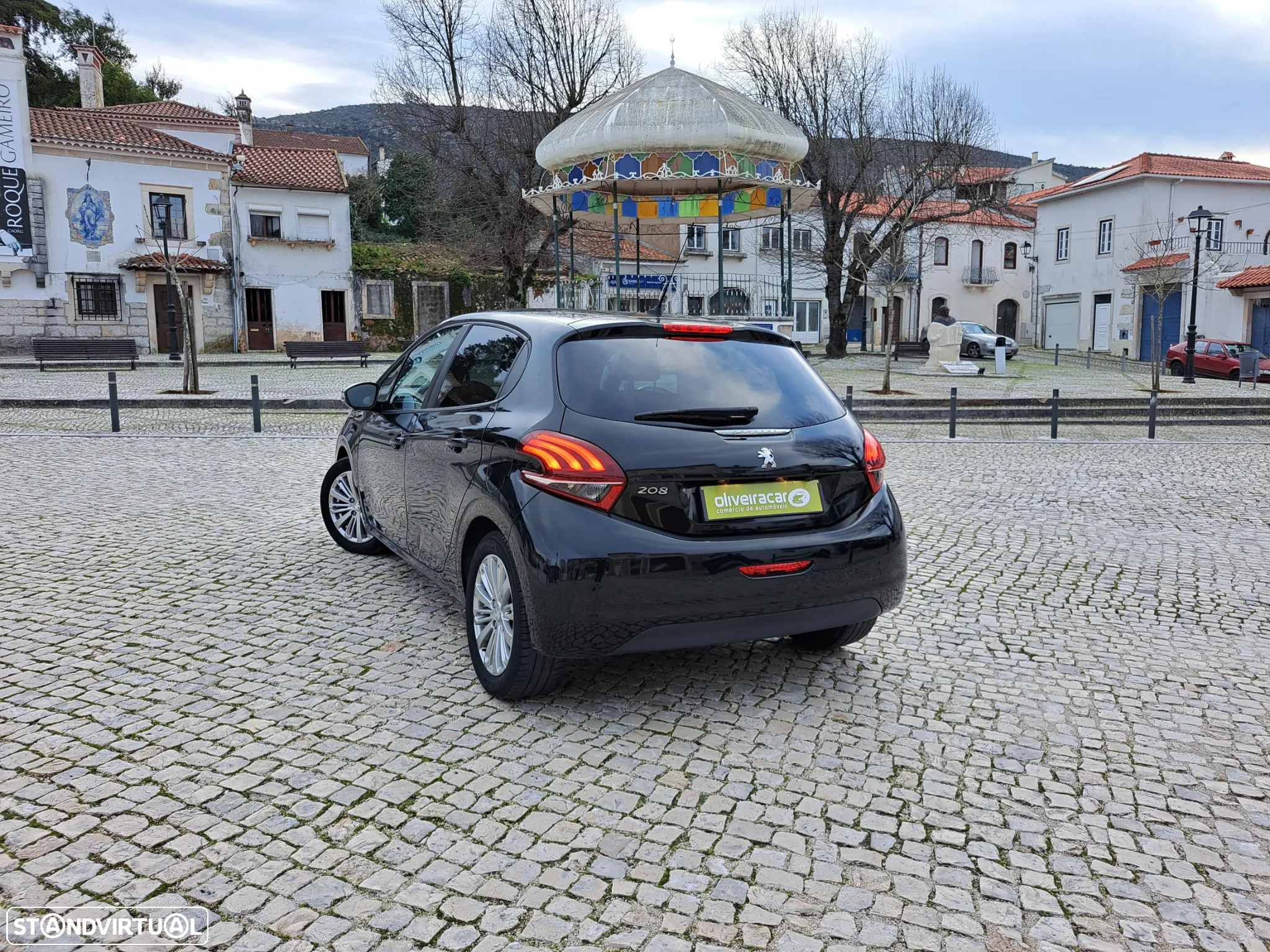 Peugeot 208 1.6 BlueHDi Style - 28