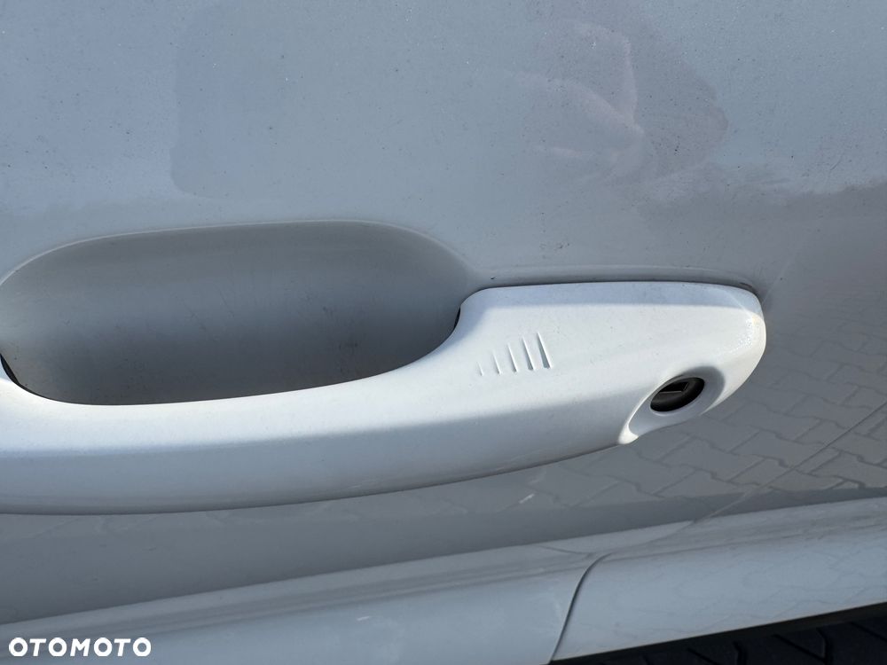 Ford Kuga 2.5 FHEV FWD Titanium - 27