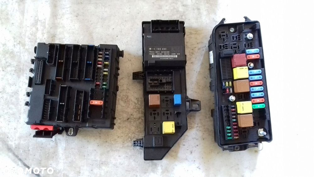 KOMPUTER 55558138 5WK91105 ZESTAW IMMO OPEL VECTRA C 2.2 DIRECT 02- - 7