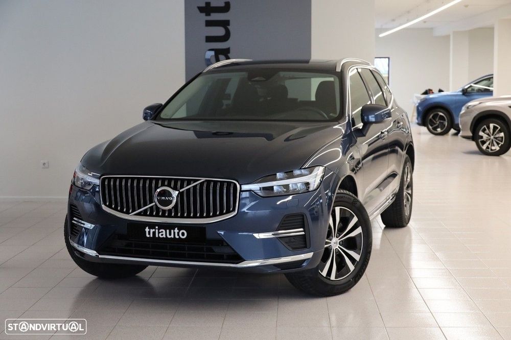 Volvo XC 60 2.0 T6 PHEV Core AWD - 29