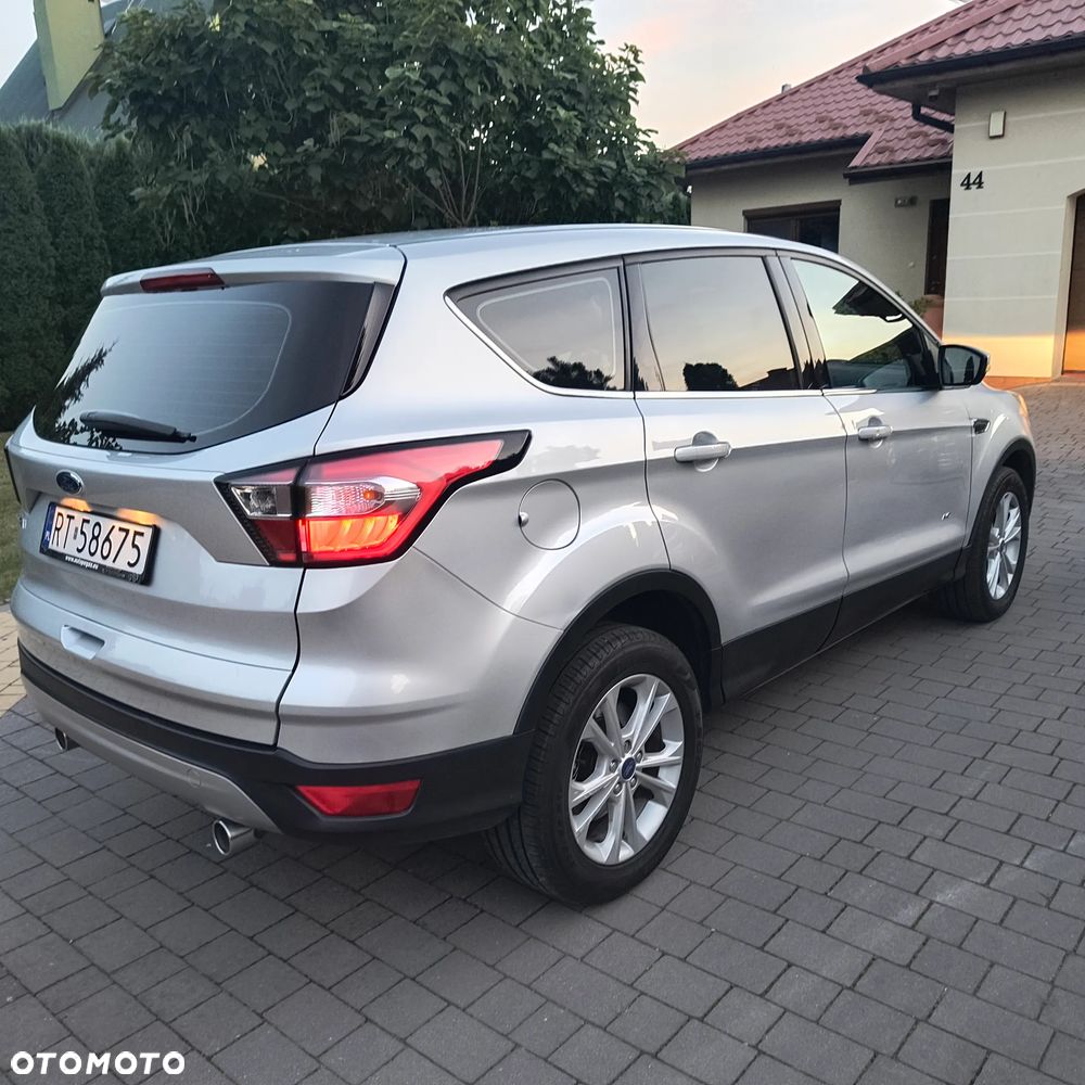 Ford Kuga 2.0 TDCi 4WD Titanium - 26