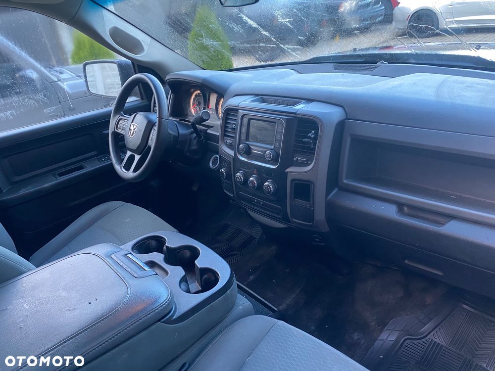 Dodge RAM 1500 5.7 4x4 - 14