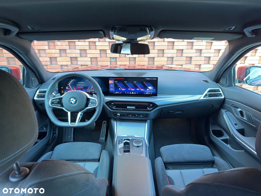 BMW Seria 3 318i M Sport - 11