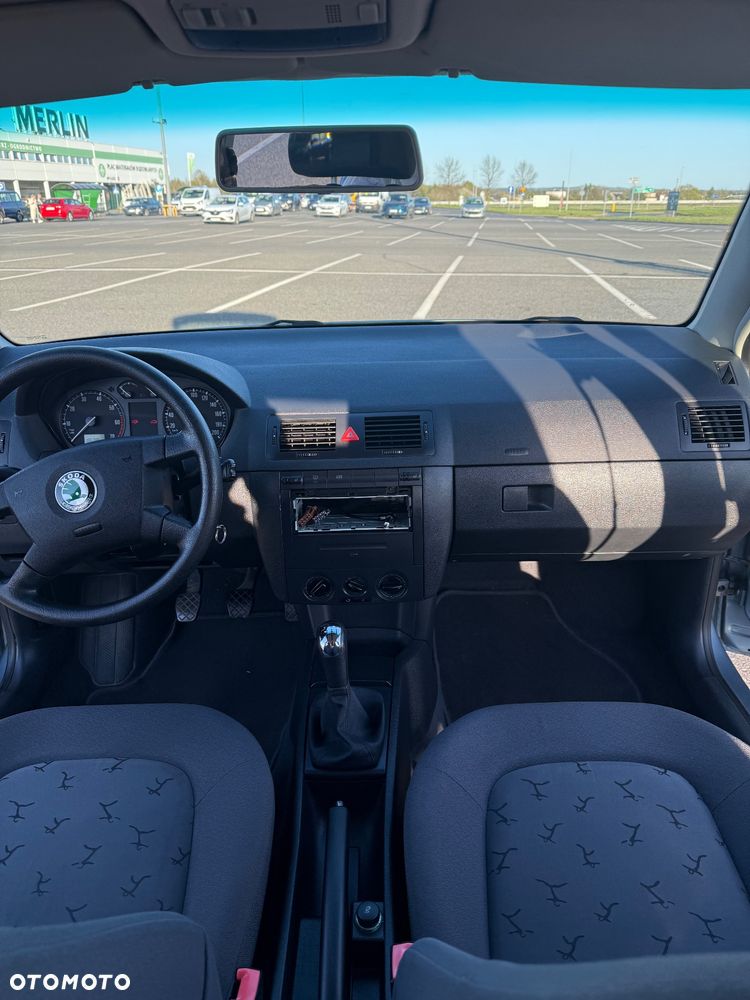 Skoda Fabia 1.4 16V Comfort - 11