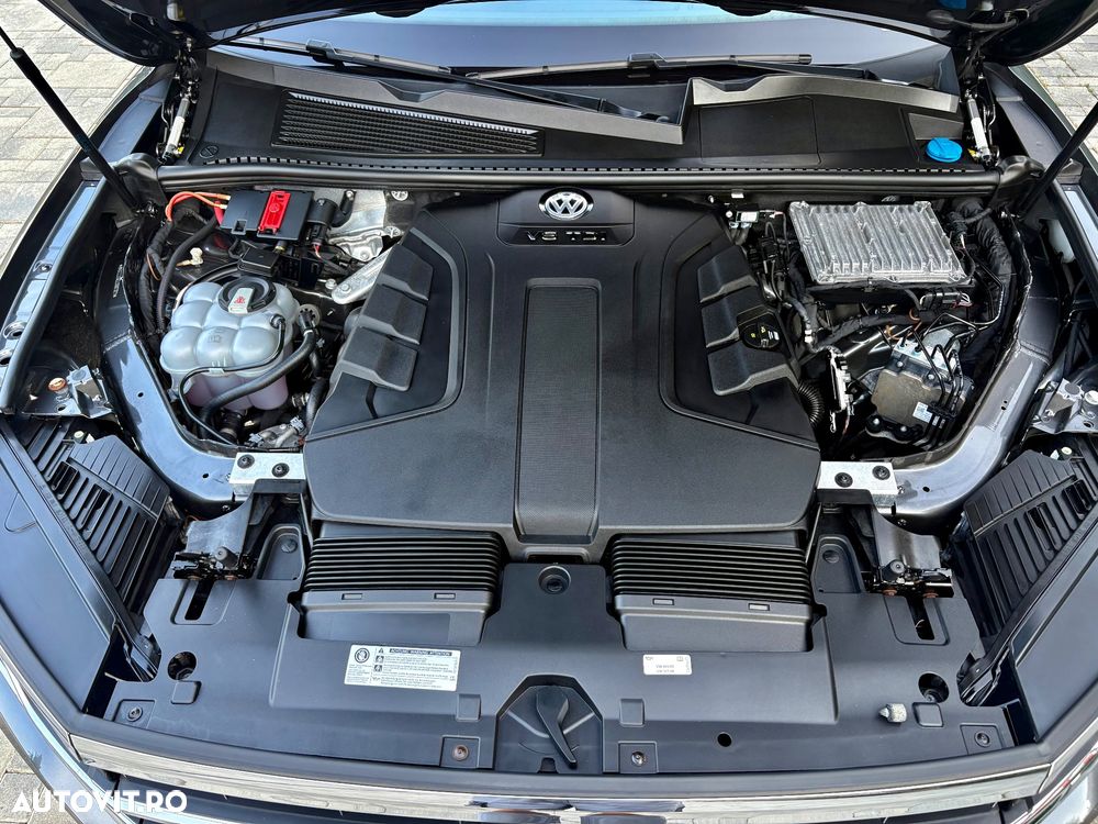 Volkswagen Touareg 3.0 V6 TDI SCR 4Motion Automatik - 9
