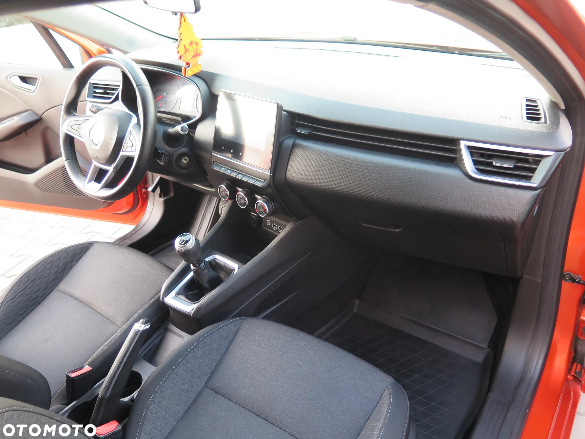 Renault Clio - 29