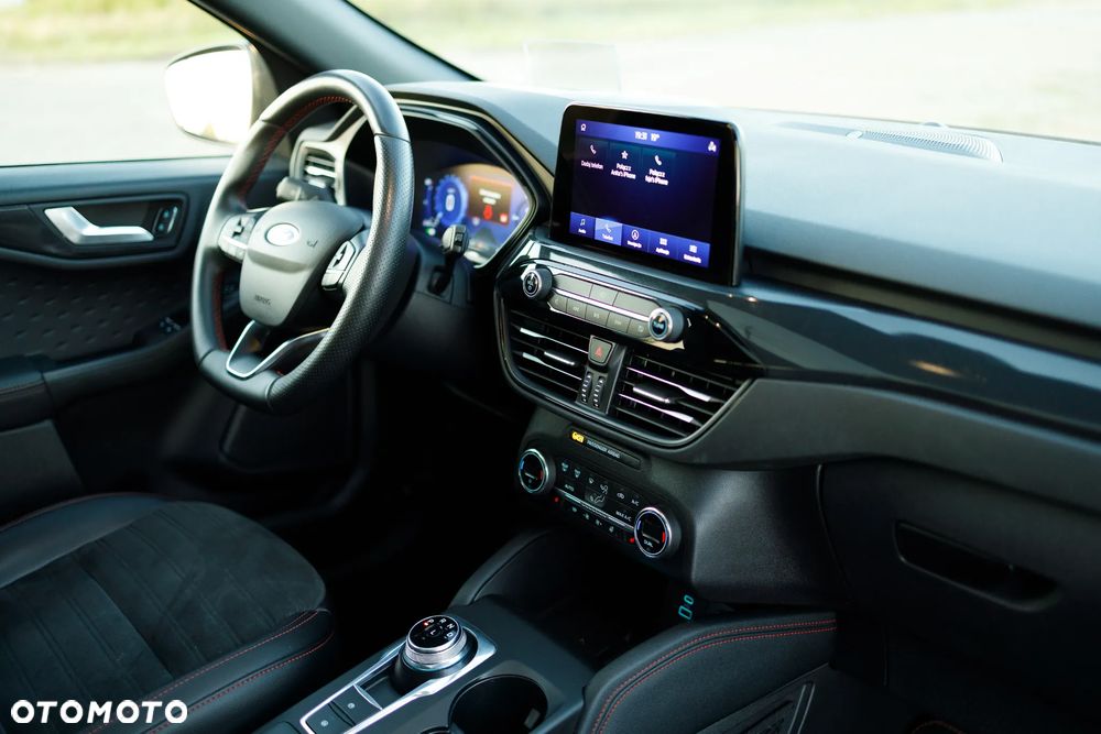 Ford Kuga 2.5P PHEV FWD ST-Line X - 6