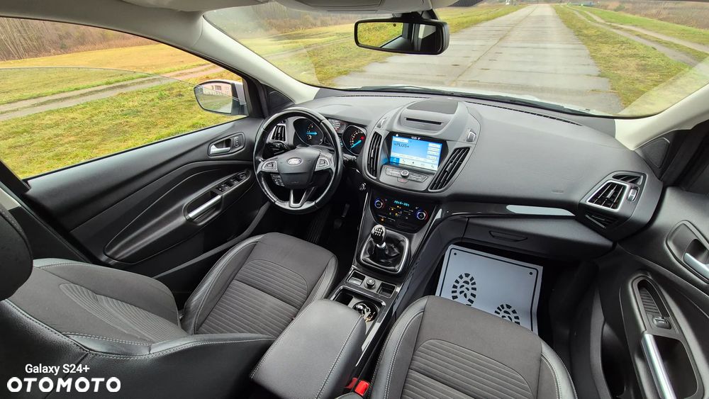 Ford Kuga 2.0 TDCi 2x4 Business Edition - 16