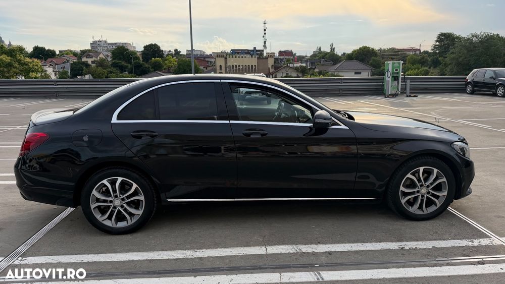 Mercedes-Benz C - 24