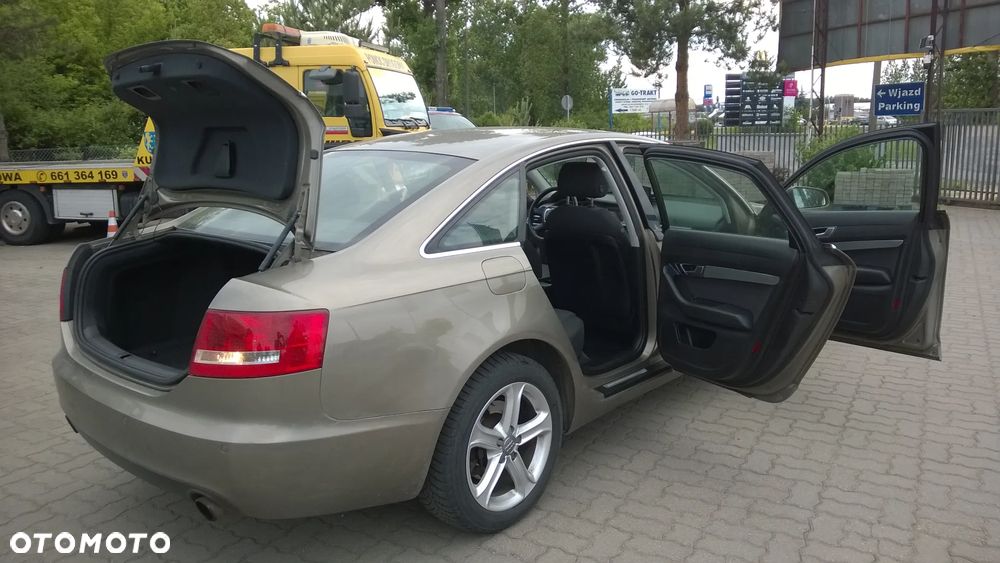 Audi A6 Limousine 2.4 - 19