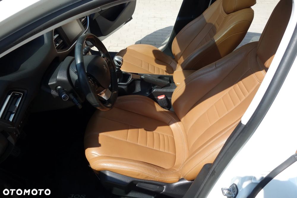 Peugeot 308 1.6 BlueHDi Business Line S&S - 4