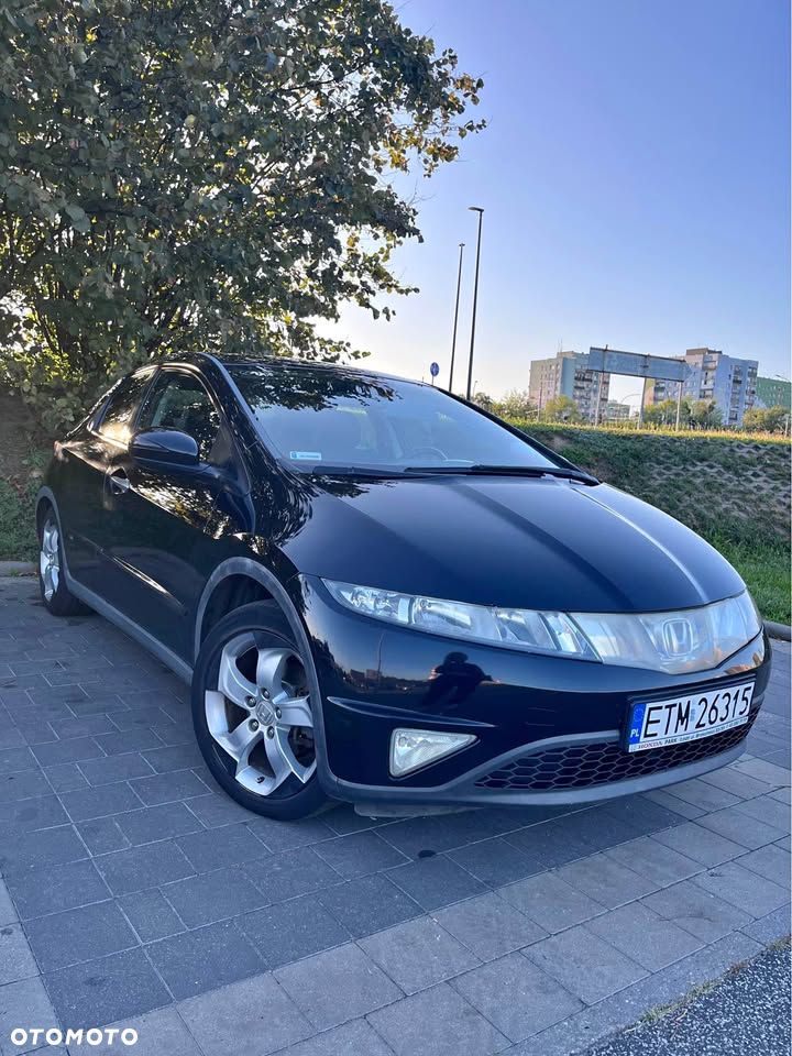 Honda Civic 1.8 Comfort - 1