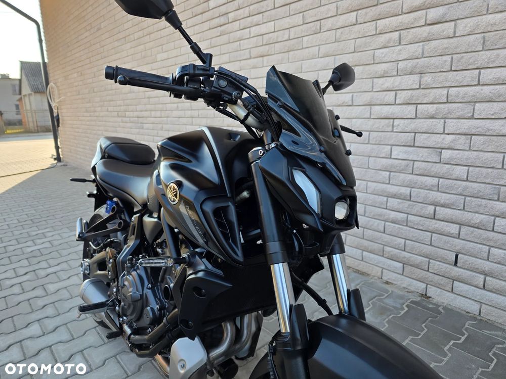 Yamaha MT - 17