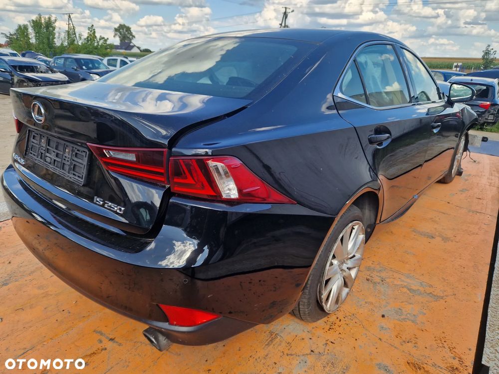 Lexus IS III Silnik 2.5 V6 4GR-FSE 208KM/153kW 2013/04- 212 na części drzwi klapa zderzak lampa - 2