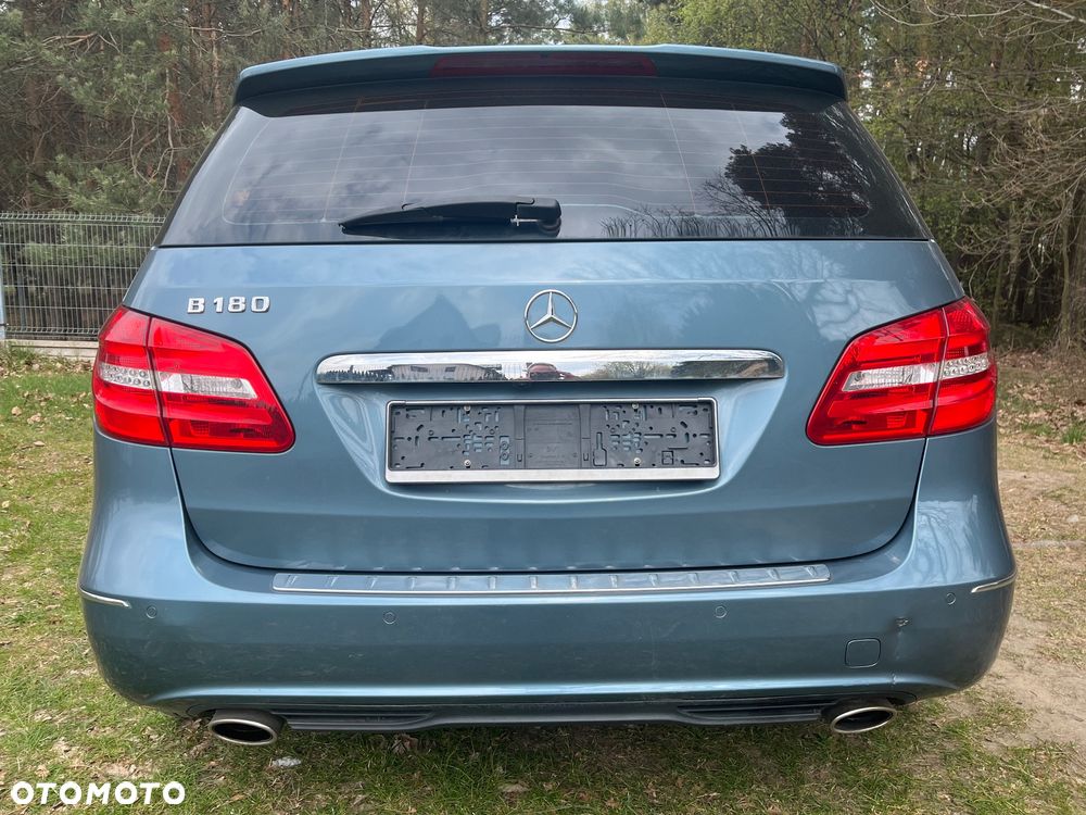 Mercedes-Benz Klasa B 180 Edition - 5
