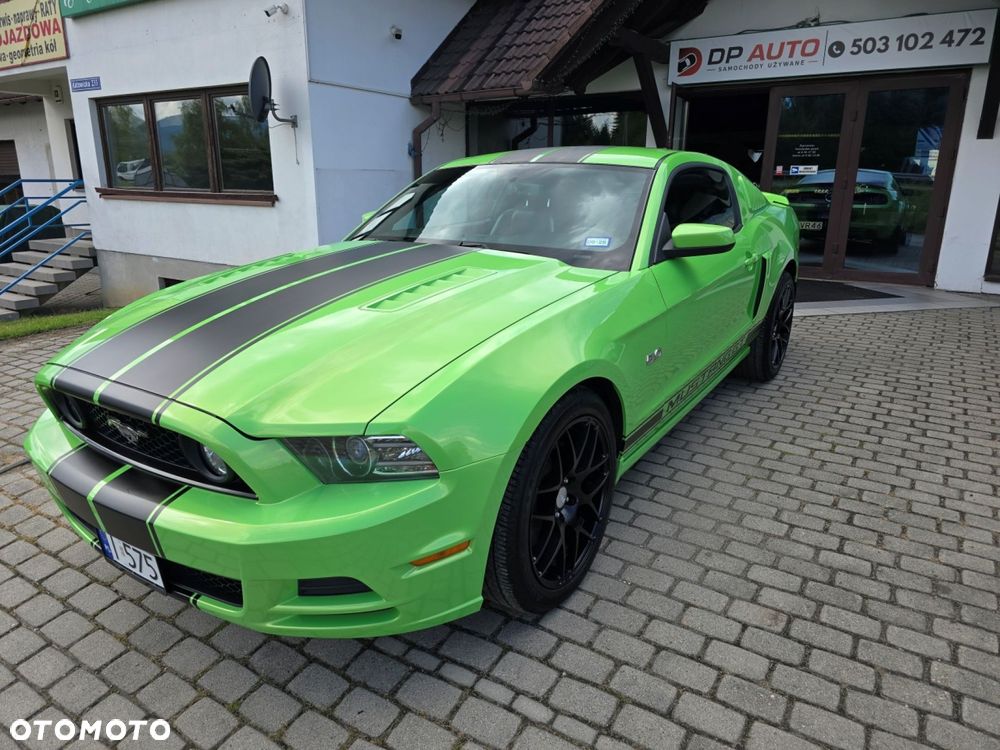 Ford Mustang - 4