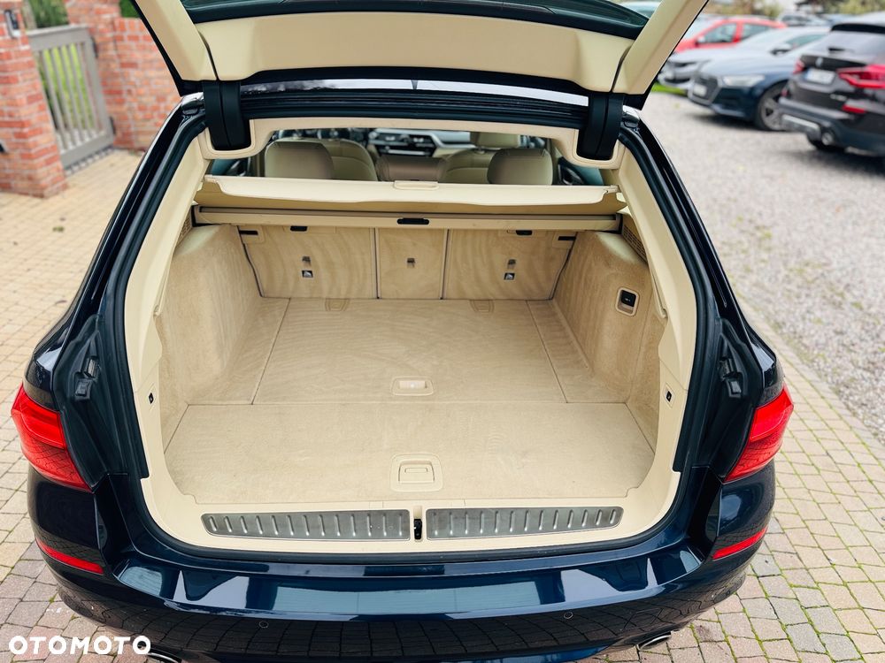 BMW Seria 5 520d Luxury Line sport - 23