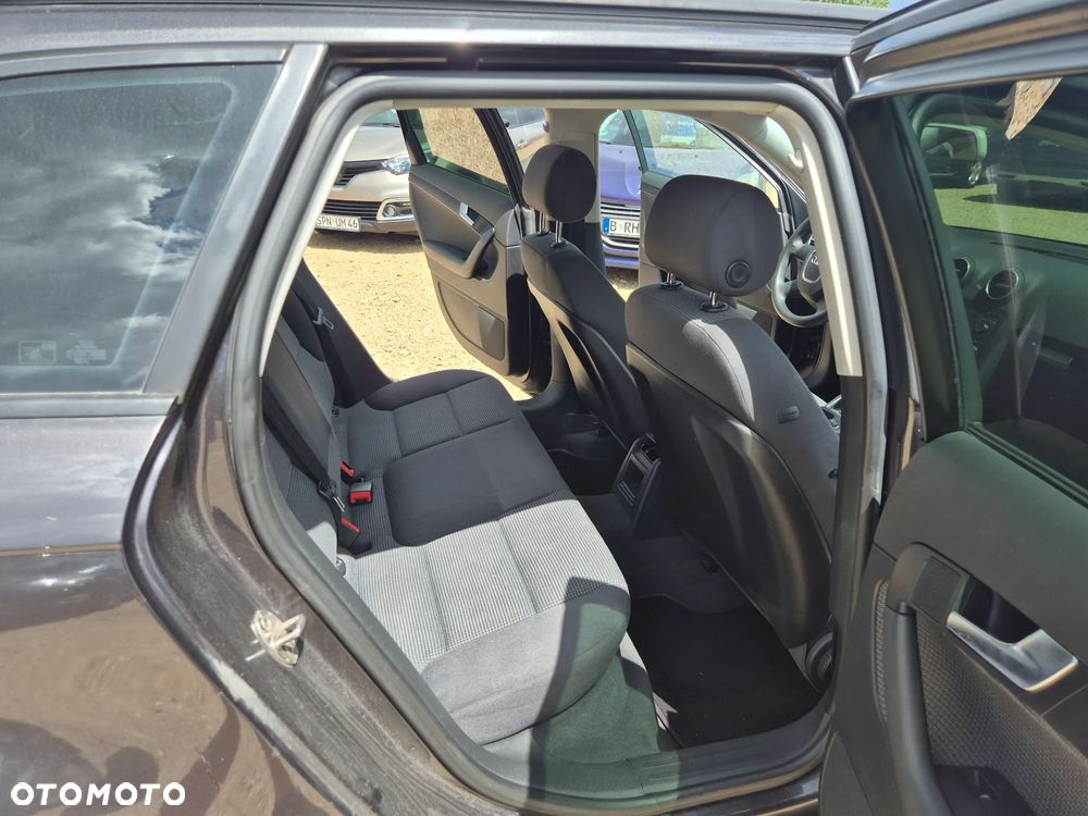Audi A3 Sportback 1.9 TDI Attraction - 8