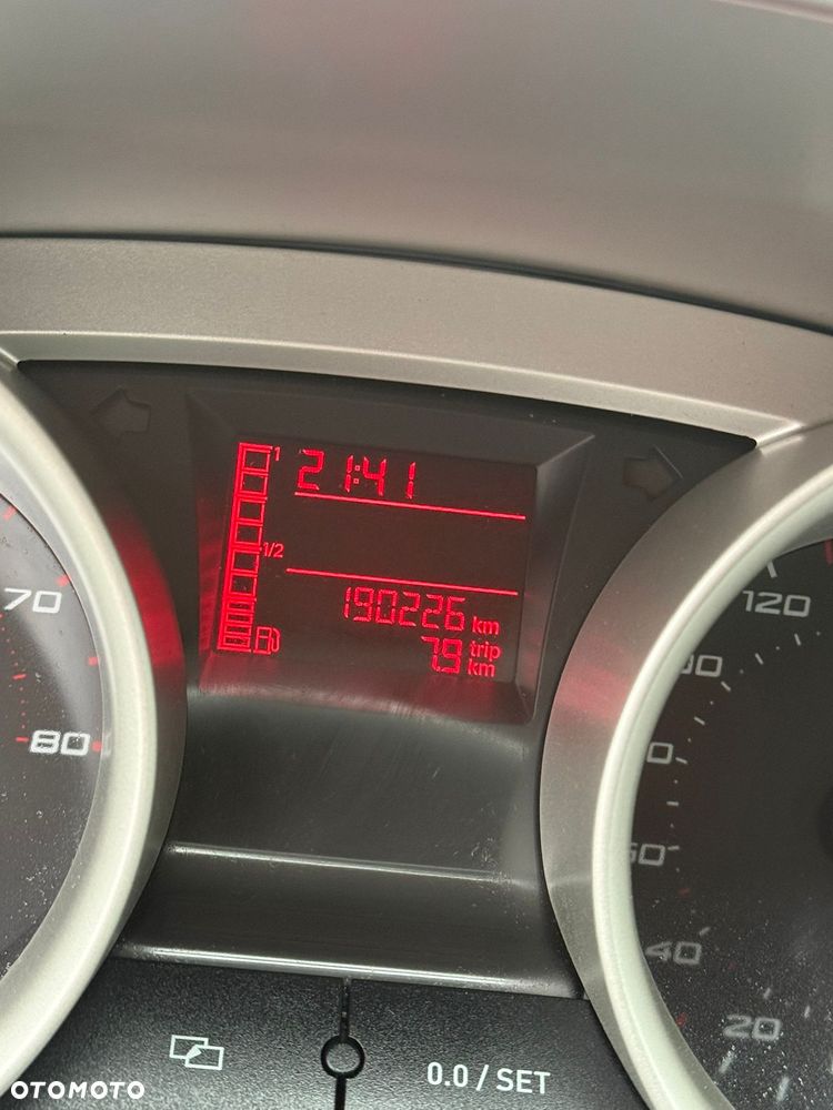 Seat Ibiza 1.4 16V Style - 11