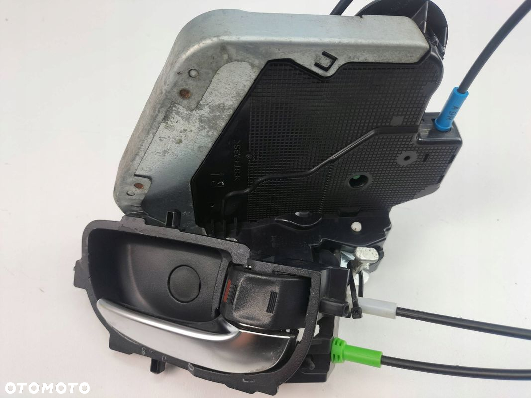 ZAMEK DRZWI TYLNYCH KLAMKA PRAWA STRONA TOYOTA AURIS E180 - 2